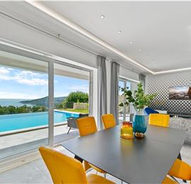 3 bedroom villa with infinity pool in Mlini, sleeps 6